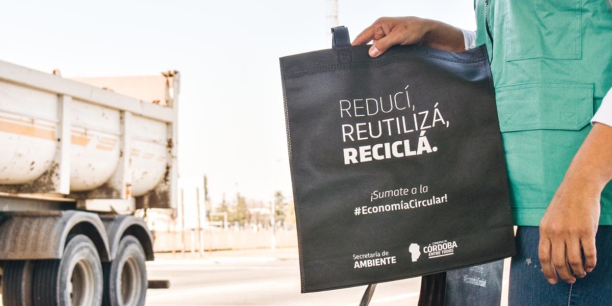 Por qué debemos reducir el uso de bolsas plásticas? - Cuentanos Honduras